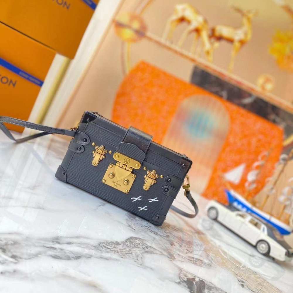 "AUTHENTIC Louis Vuitton  Bags"